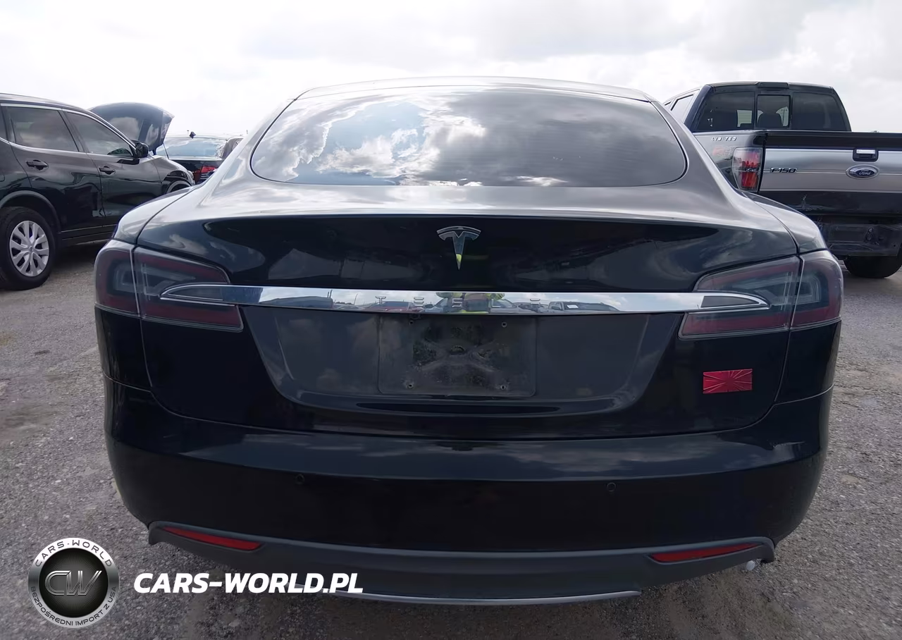 2014 Tesla Model S P85 VIN:5YJSA1H16EFP55767 - 15