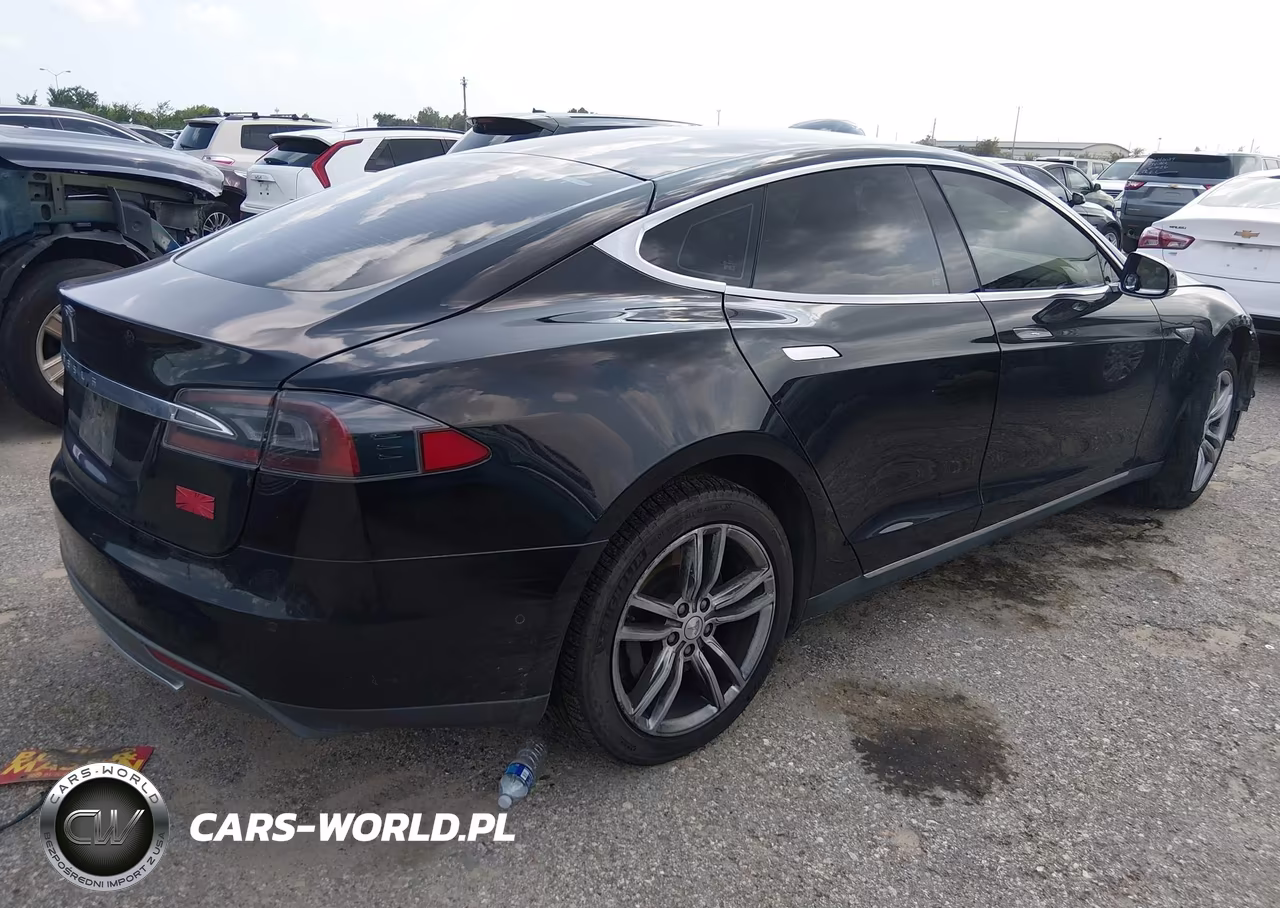 2014 Tesla Model S P85 VIN:5YJSA1H16EFP55767 - 4