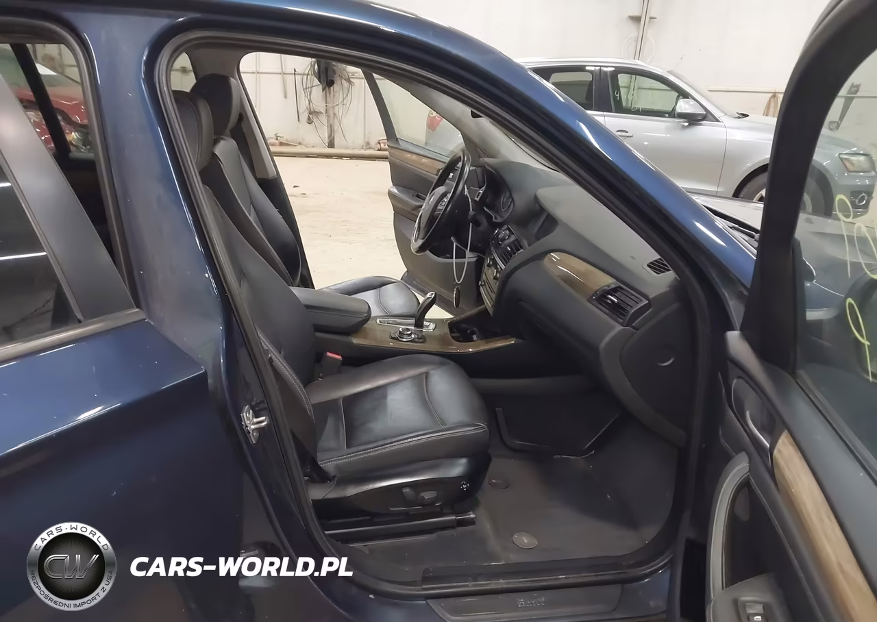 2012 BMW X3 xDrive28I VIN:5UXWX5C52CL724896 - 4
