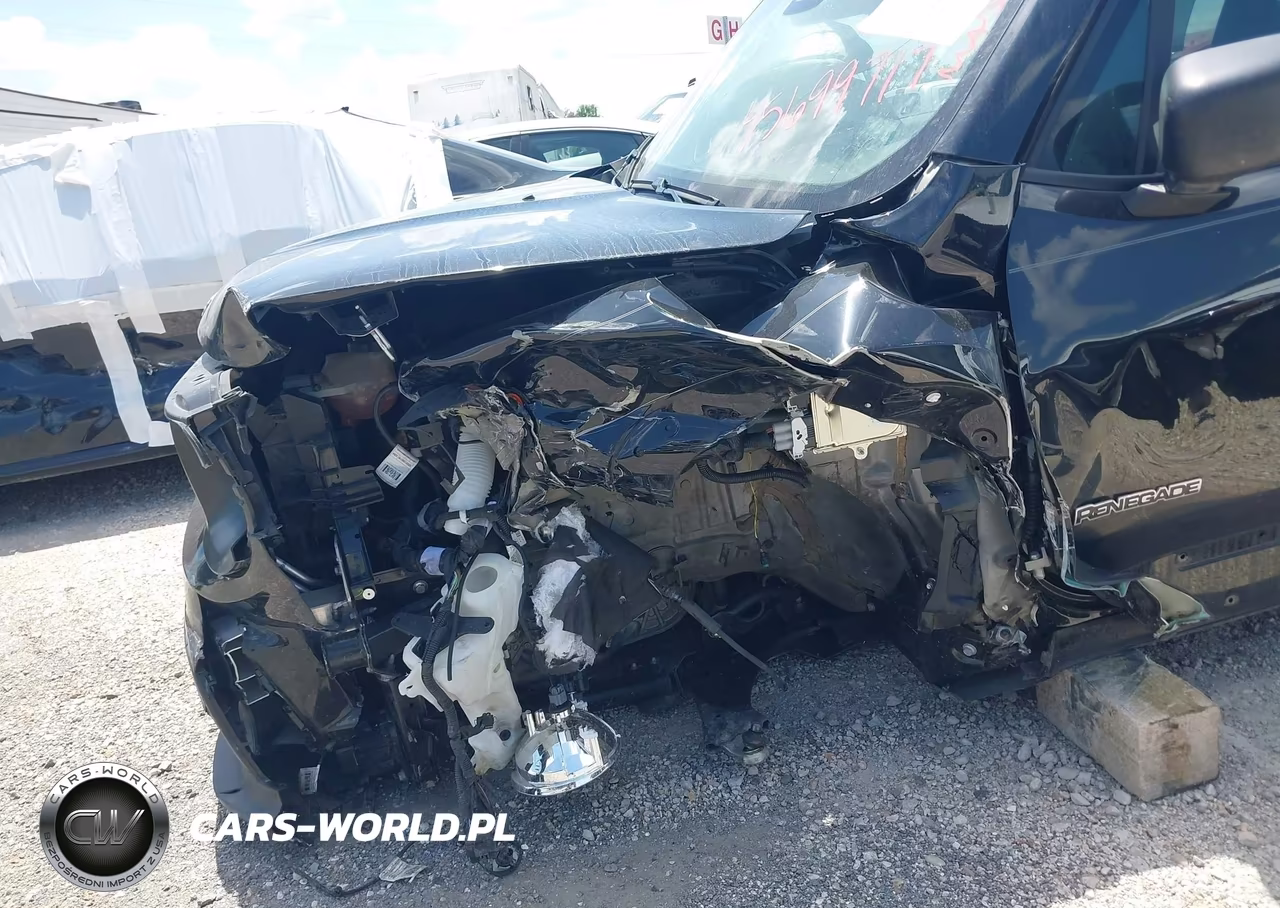 2023 Jeep Renegade Latitude 4X4 VIN:ZACNJDB19PPP16249 - 6