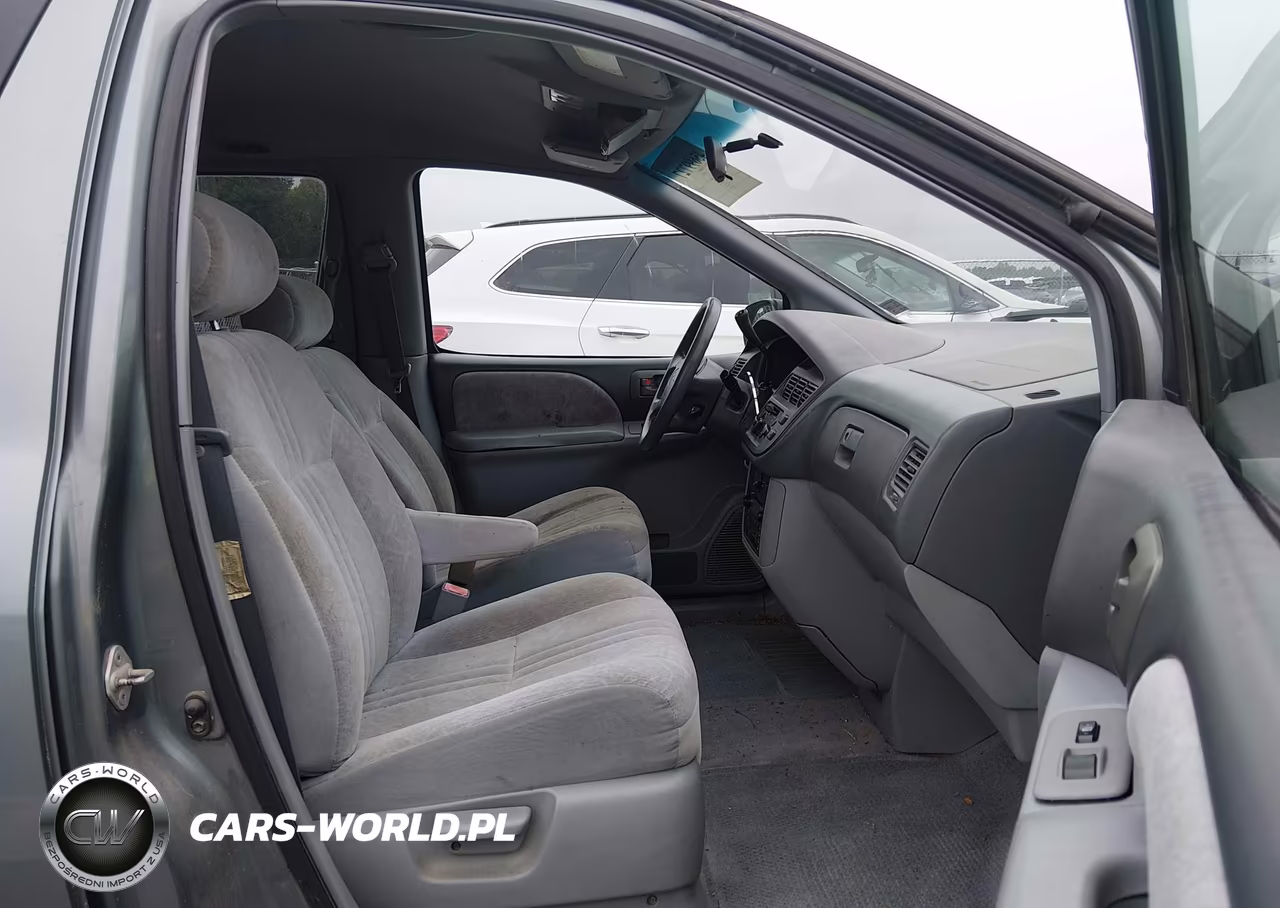 2000 Toyota Sienna Le VIN:4T3ZF13C9YU177560 - 5