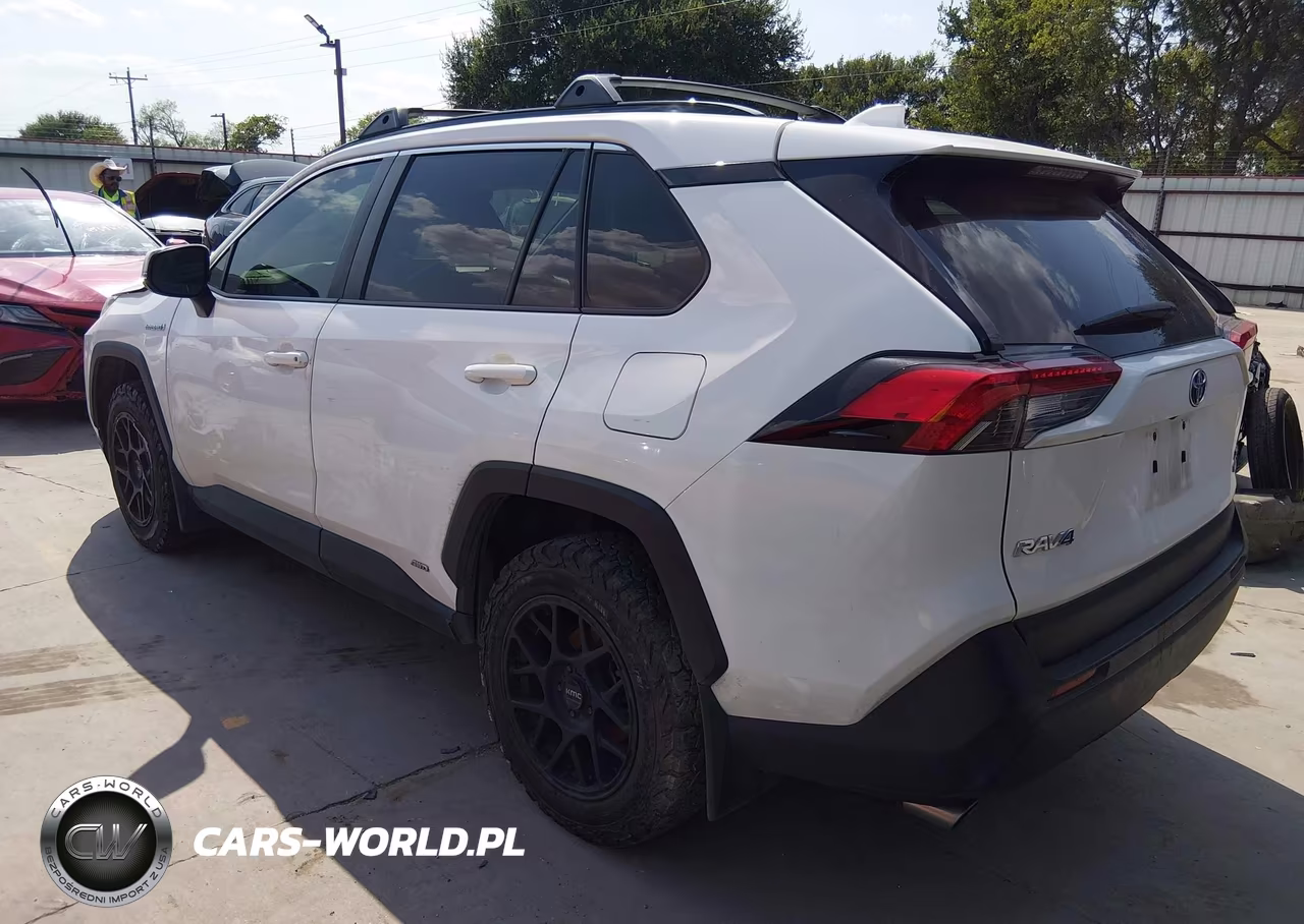 2020 Toyota Rav4 Hybrid Xle VIN:JTMRWRFV8LD546216 - 3