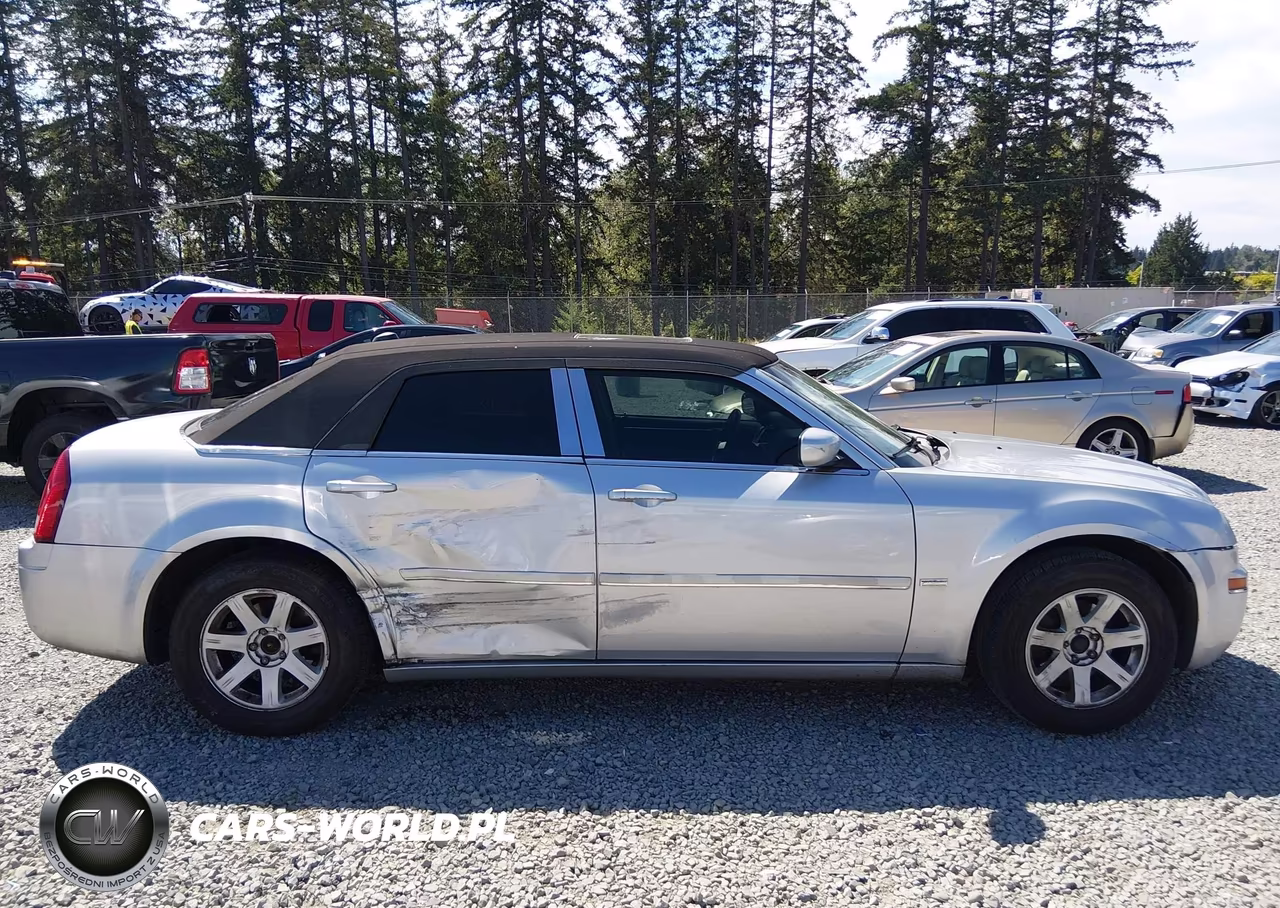 2005 Chrysler 300 Touring VIN:2C3AA53G35H595246 - 13