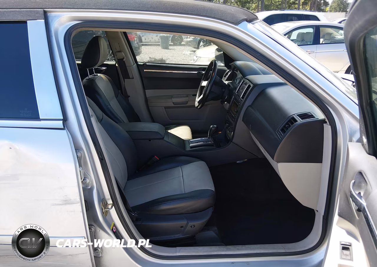 2005 Chrysler 300 Touring VIN:2C3AA53G35H595246 - 17