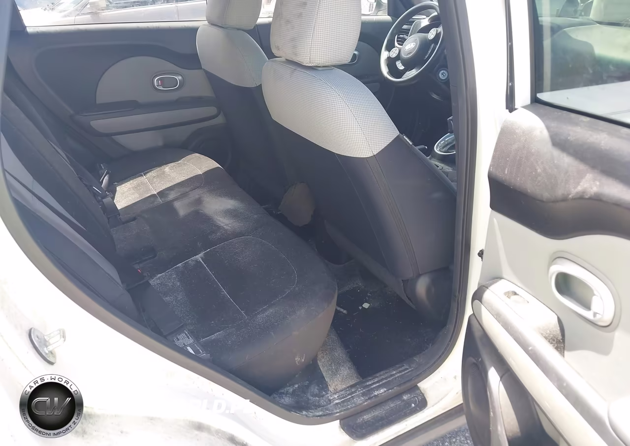 2015 Kia Soul VIN:KNDJN2A24F7156771 - 8