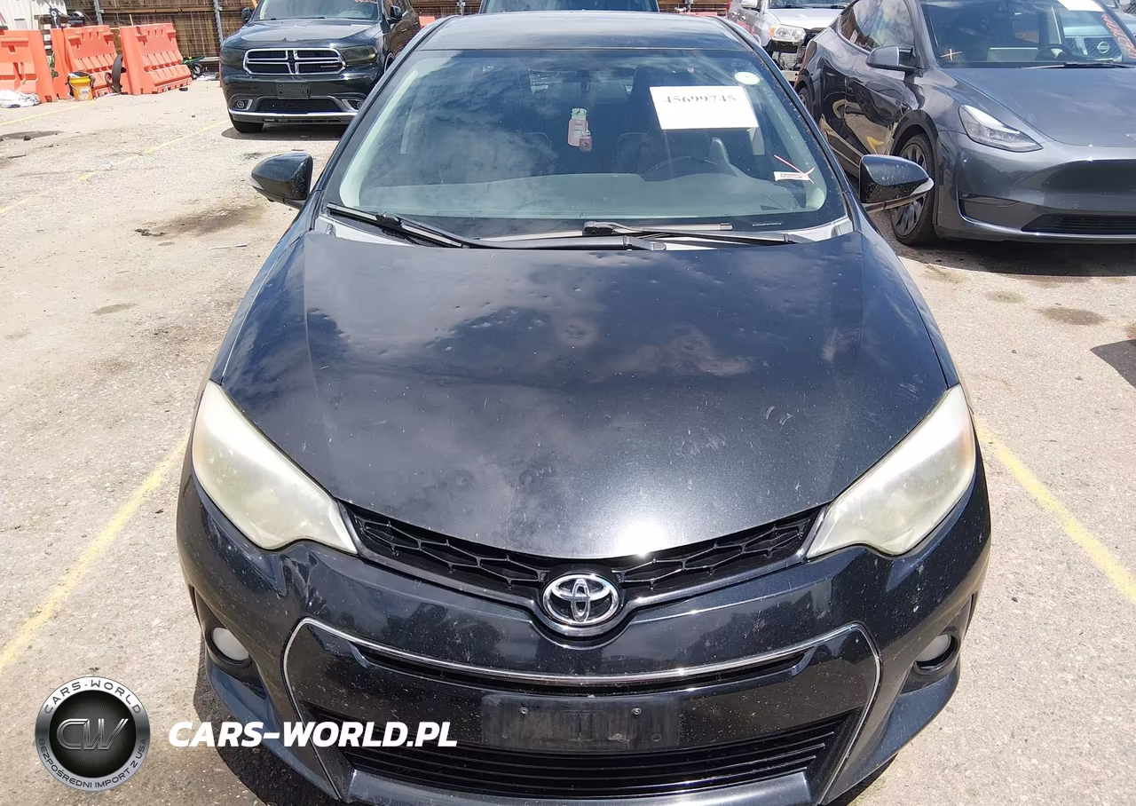 2015 Toyota Corolla S Plus VIN:5YFBURHE9FP301057 - 12