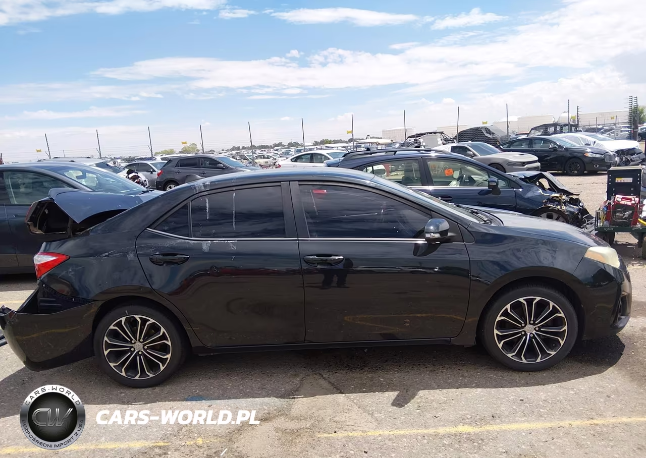 2015 Toyota Corolla S Plus VIN:5YFBURHE9FP301057 - 13
