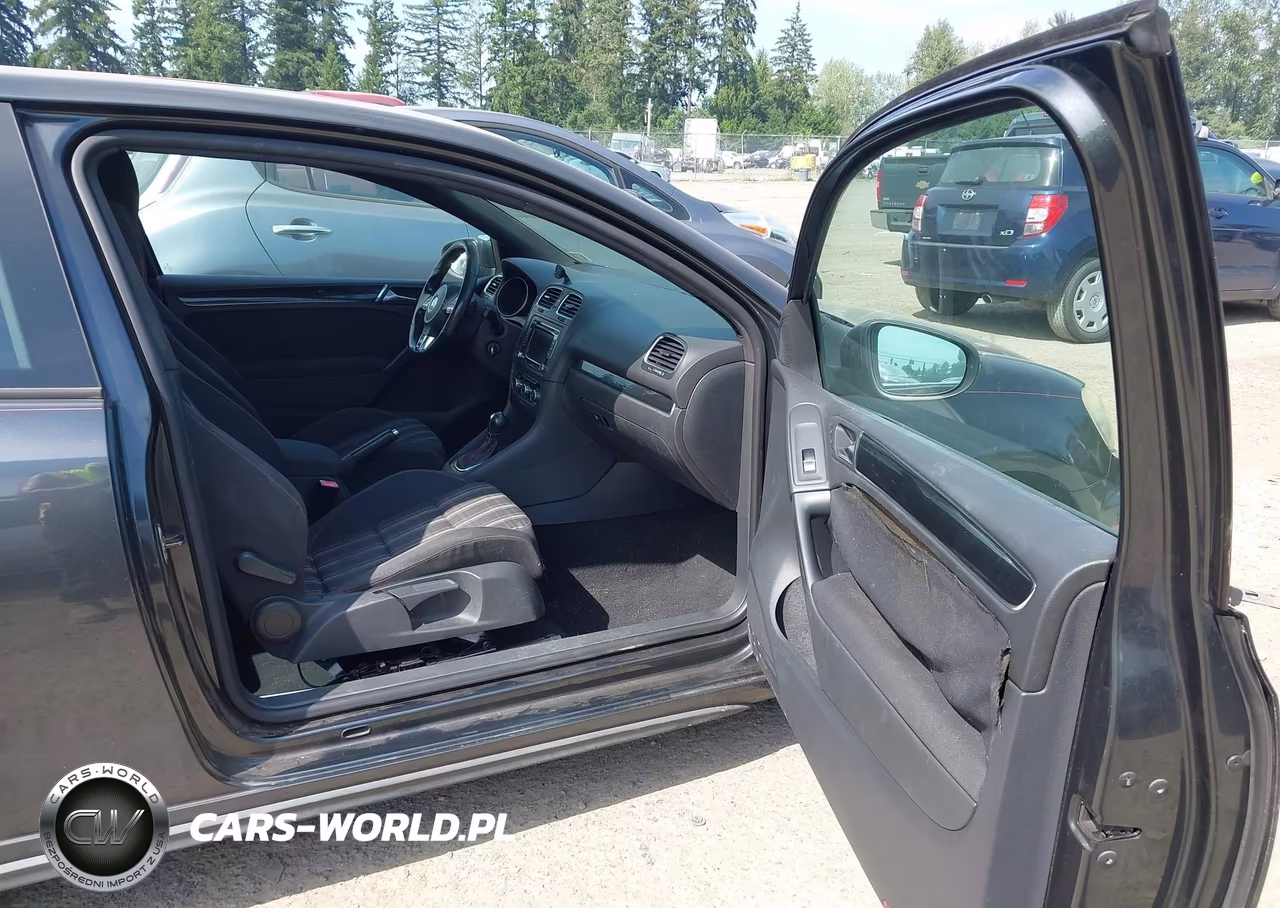 2010 Volkswagen Gti 2-Door VIN:WVWFD7AJ1AW201189 - 5