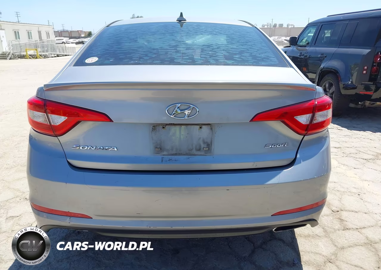 2015 Hyundai Sonata Sport VIN:5NPE34AF9FH064153 - 16