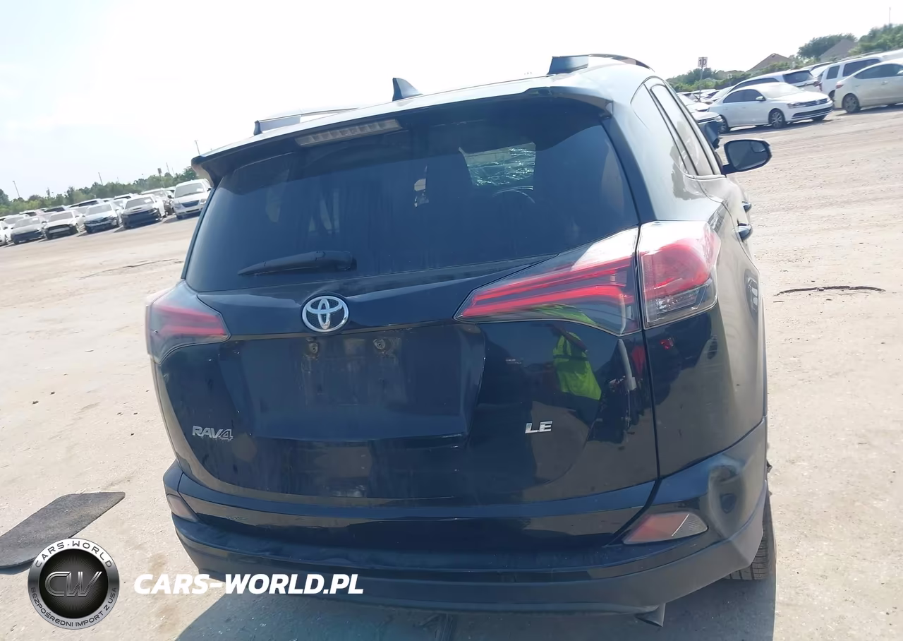 2018 Toyota Rav4 Le VIN:2T3ZFREV1JW473966 - 15