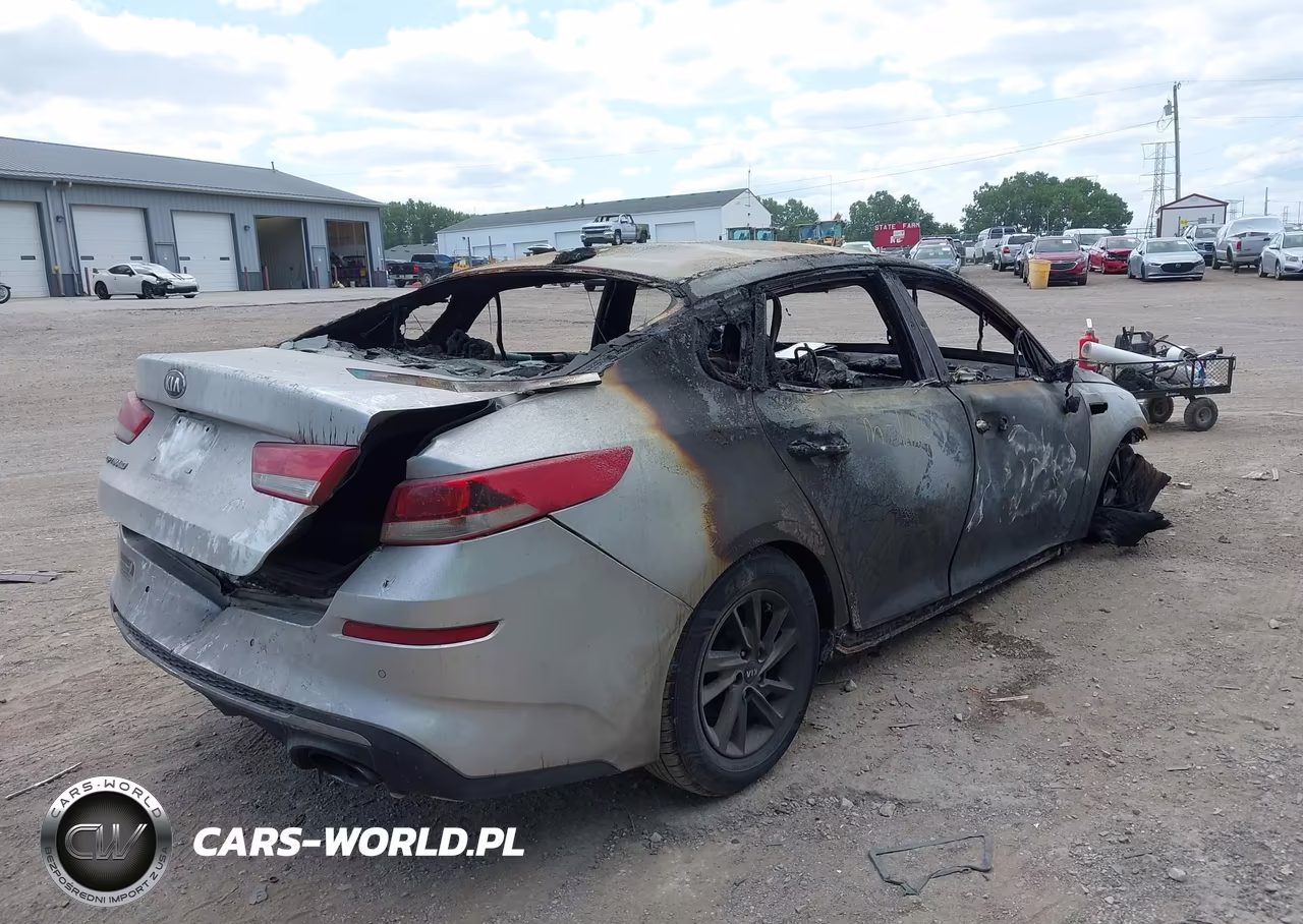 2020 Kia Optima Lx VIN:5XXGT4L37LG444725 - 4