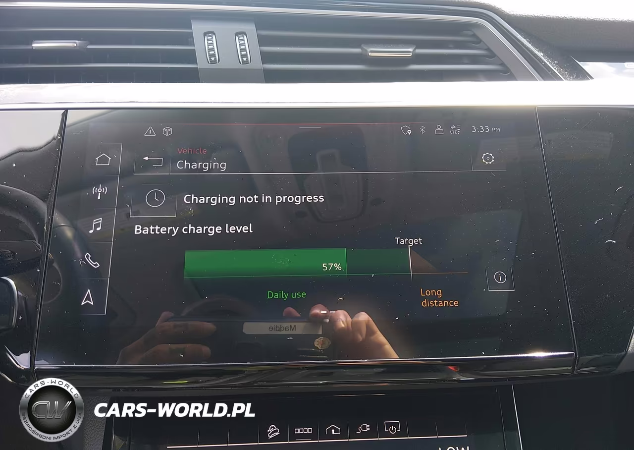 2023 Audi E-Tron Premium Quattro VIN:WA1AAAGE6PB002773 - 18