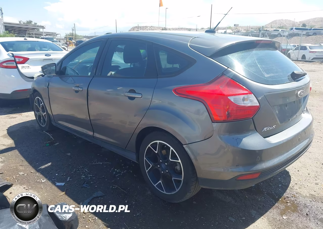 2012 Ford Focus Se VIN:1FAHP3K22CL366615 - 3