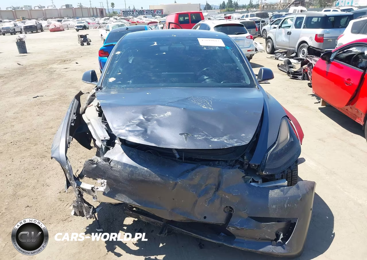 2018 Tesla Model 3 Long Range-Mid Range VIN:5YJ3E1EA7JF025700 - 12