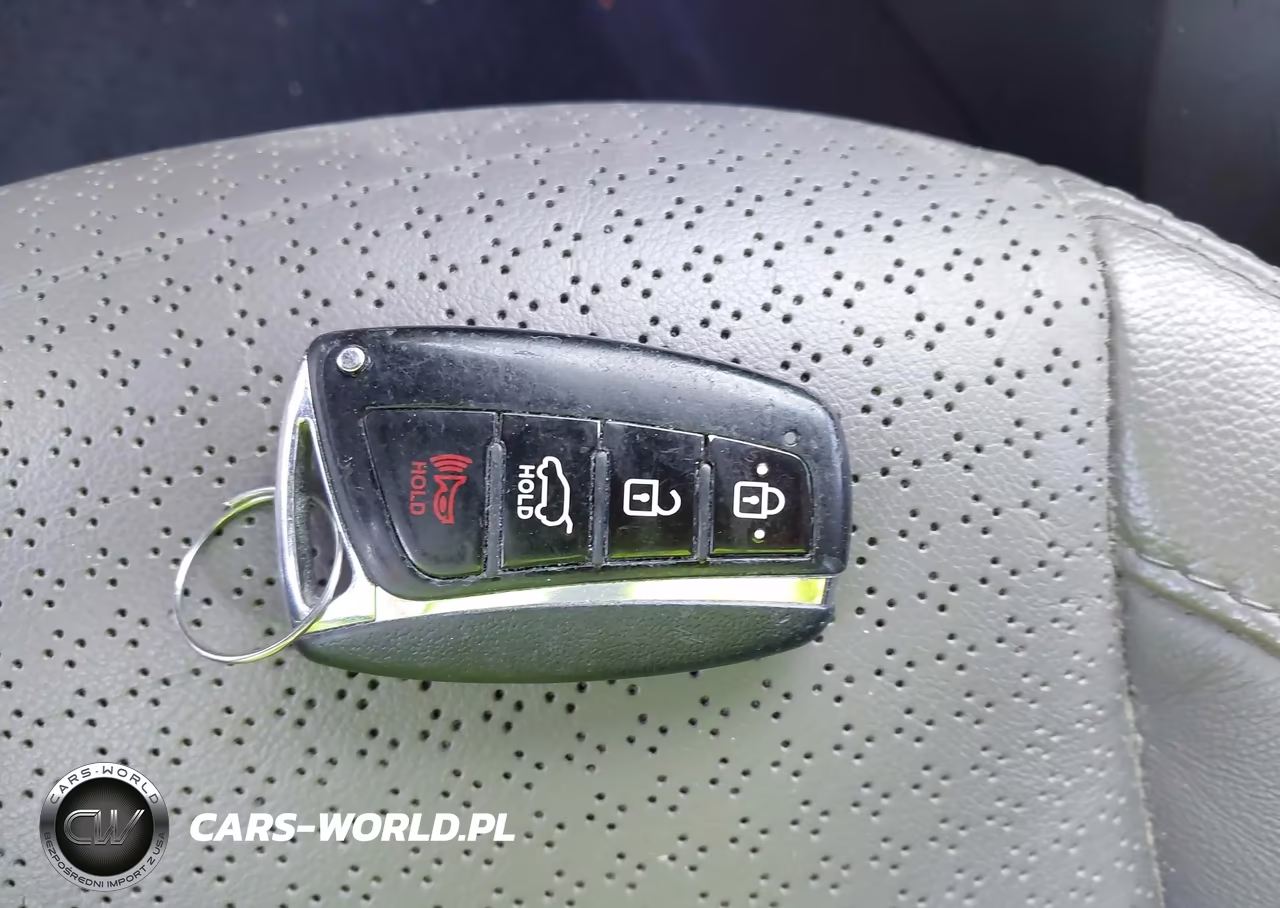 2013 Hyundai Santa Fe Sport 2.0T VIN:5XYZUDLA5DG117676 - 11