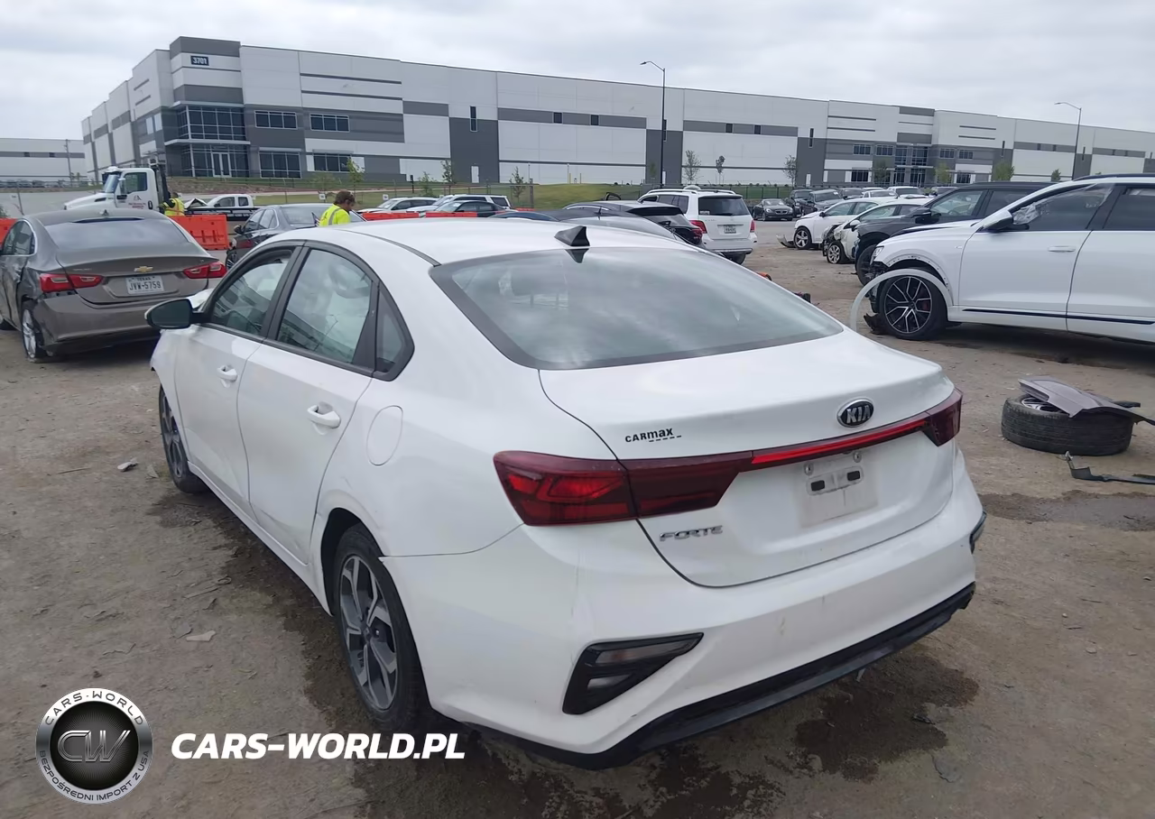 2021 Kia Forte Lxs VIN:3KPF24AD5ME283523 - 3