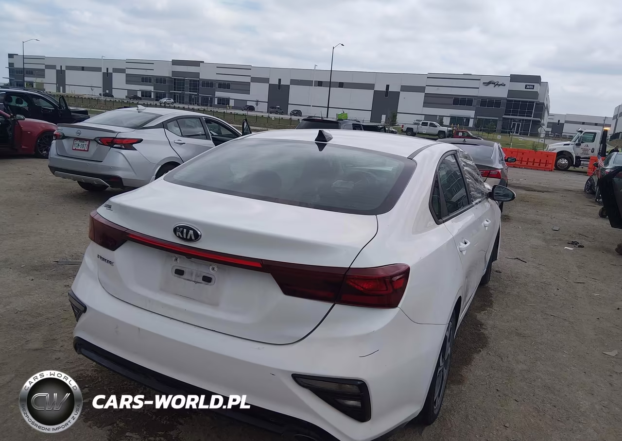2021 Kia Forte Lxs VIN:3KPF24AD5ME283523 - 4
