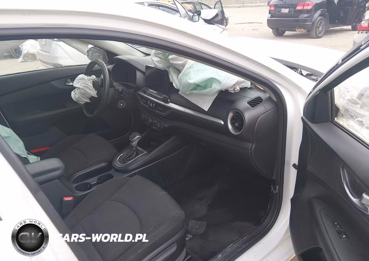 2021 Kia Forte Lxs VIN:3KPF24AD5ME283523 - 5