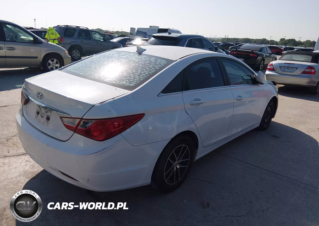 2011 Hyundai Sonata Gls VIN:5NPEB4ACXBH069199 - 4
