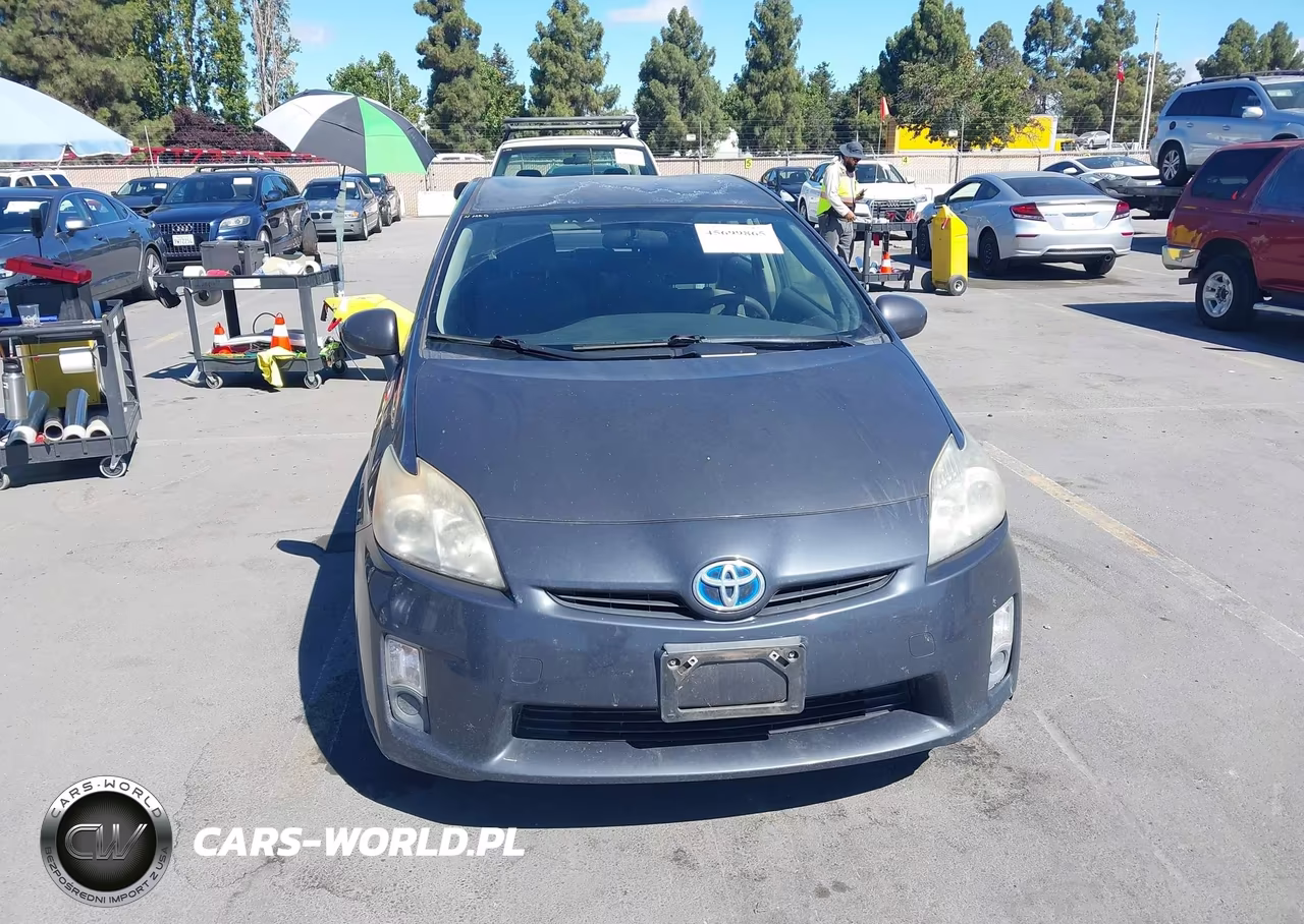 2011 Toyota Prius Two VIN:JTDKN3DU7B1470354 - 12