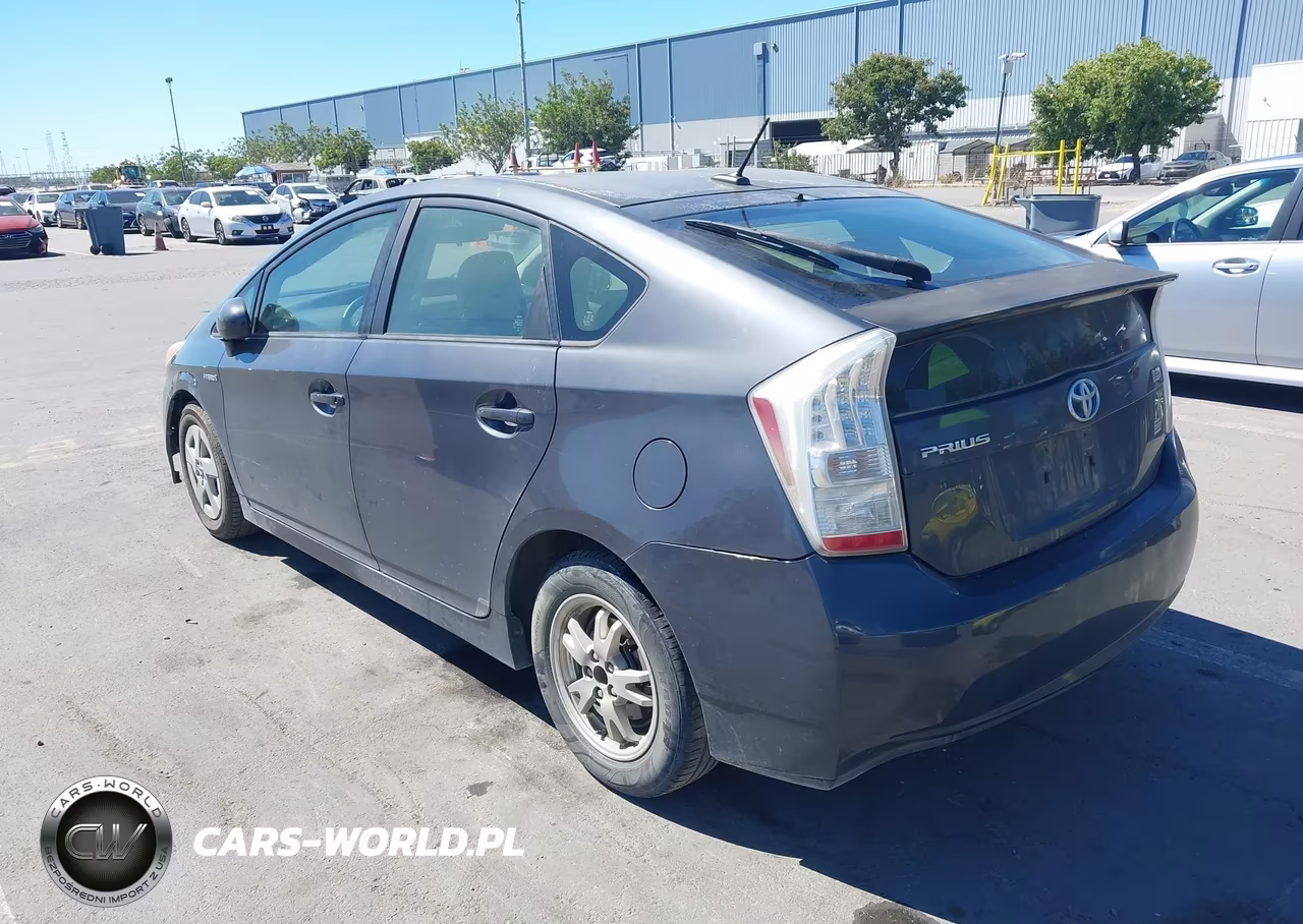2011 Toyota Prius Two VIN:JTDKN3DU7B1470354 - 6