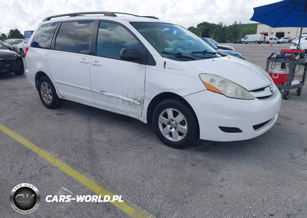2006 Toyota Sienna Le – zdjęcie 1 z 11