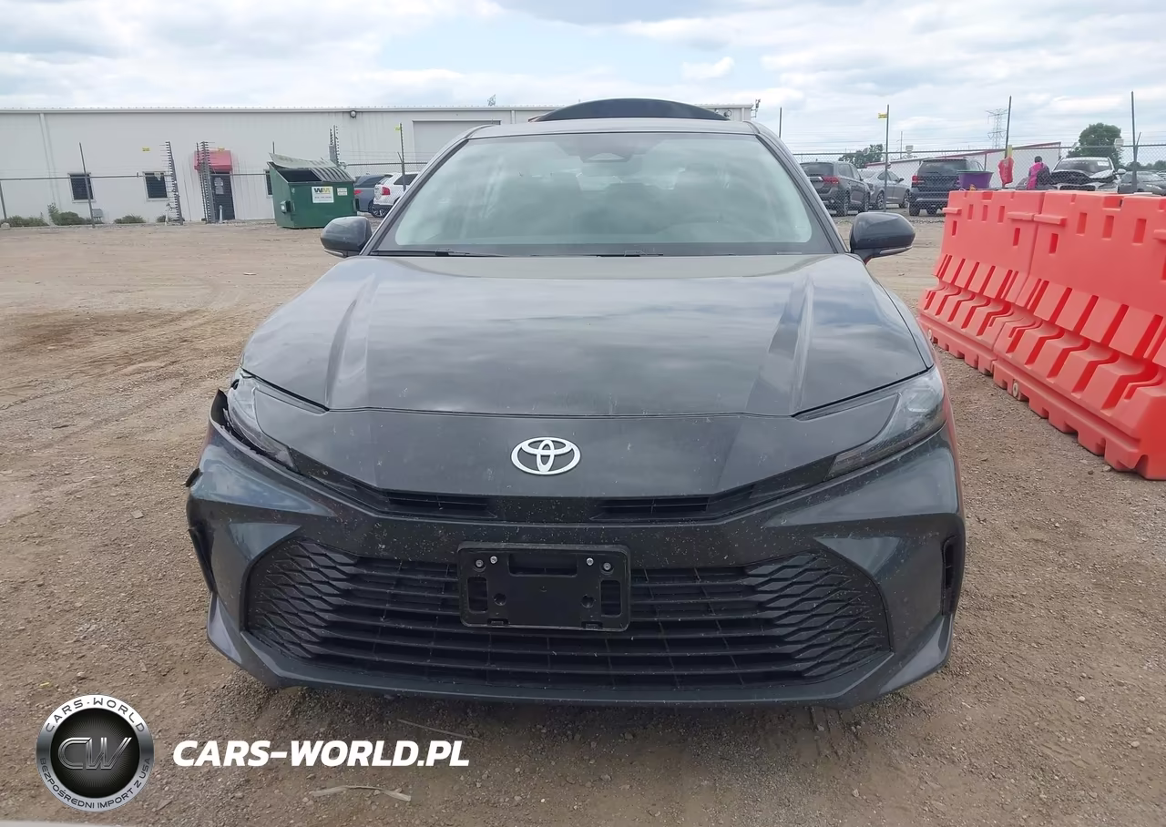 2026 Toyota Camry Le VIN:4T1DAACK4TU327687 - 12