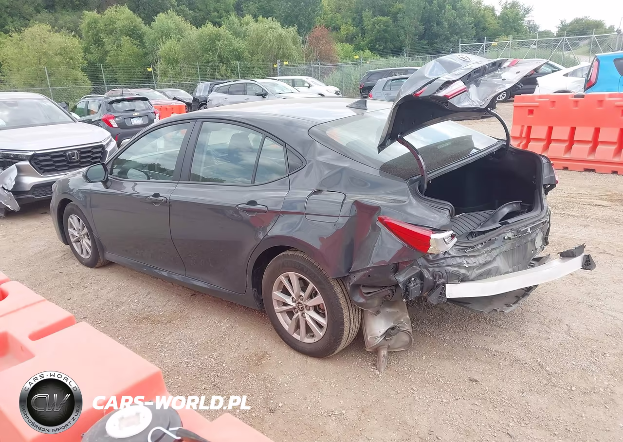 2026 Toyota Camry Le VIN:4T1DAACK4TU327687 - 3