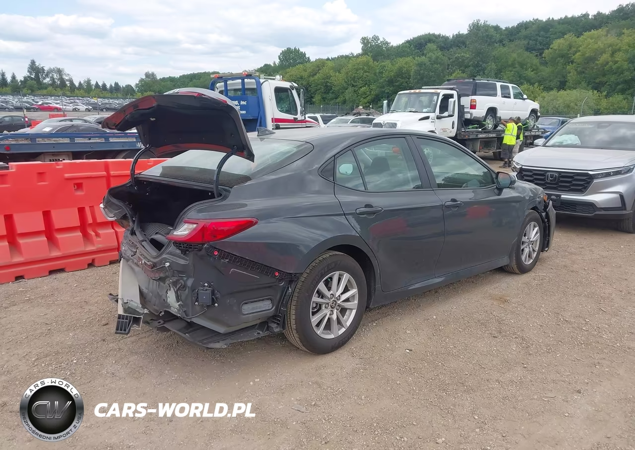 2026 Toyota Camry Le VIN:4T1DAACK4TU327687 - 4