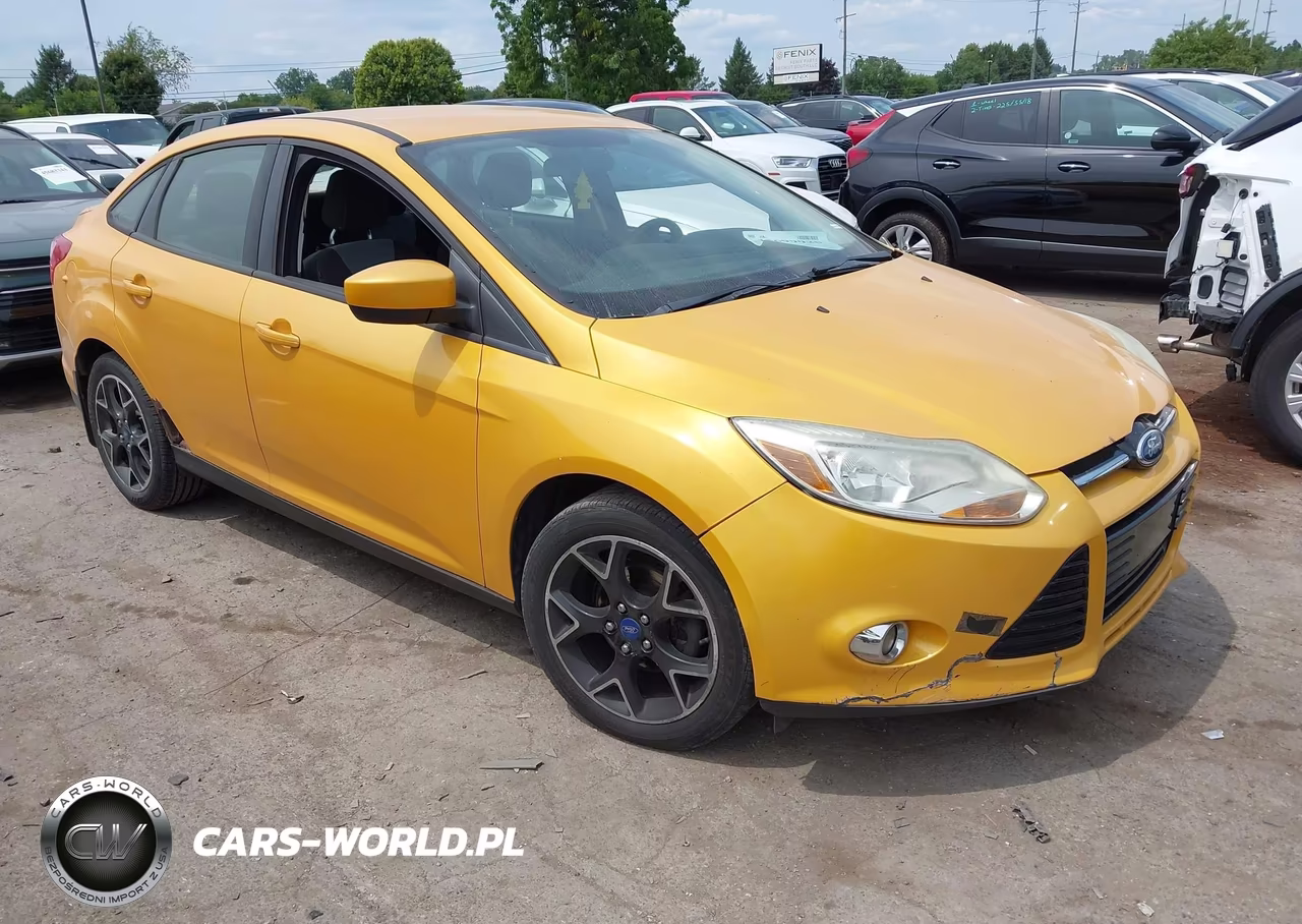 2012 Ford Focus Se VIN:1FAHP3F2XCL183232 - 1