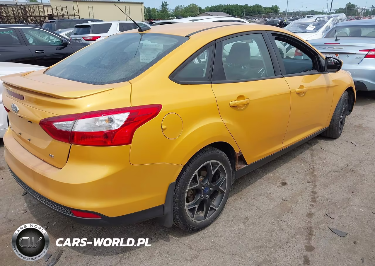 2012 Ford Focus Se VIN:1FAHP3F2XCL183232 - 4