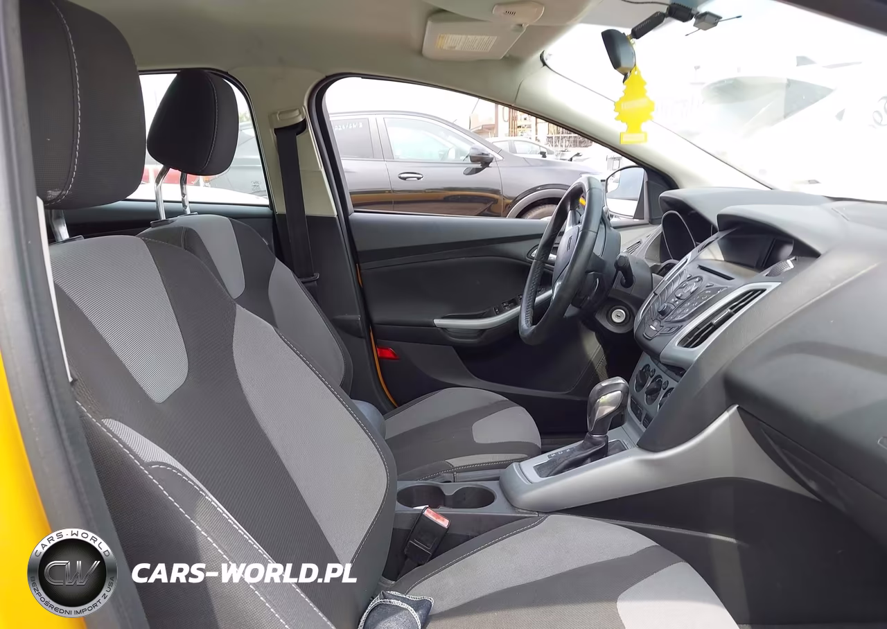 2012 Ford Focus Se VIN:1FAHP3F2XCL183232 - 5