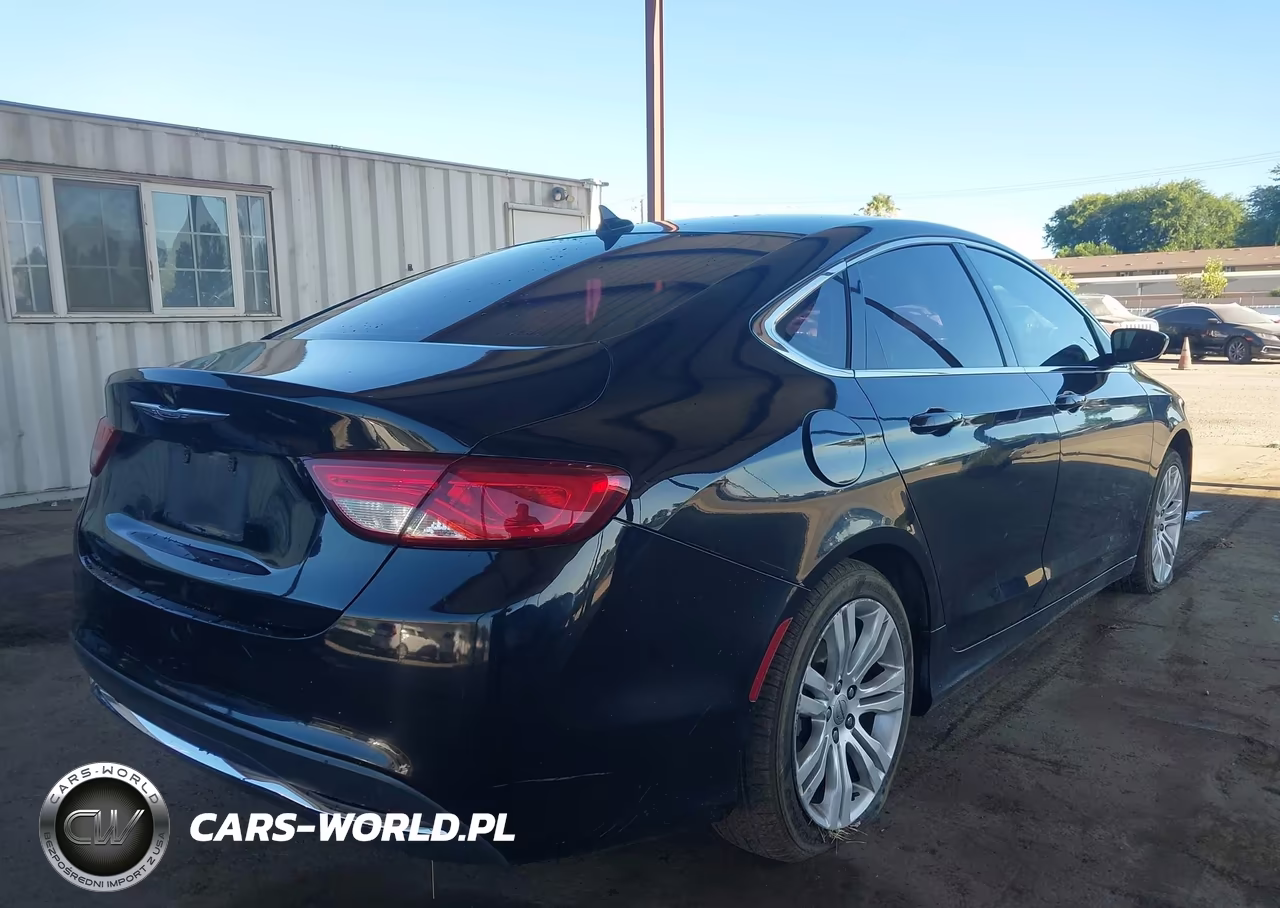 2016 Chrysler 200 Limited VIN:1C3CCCAB0GN134319 - 4