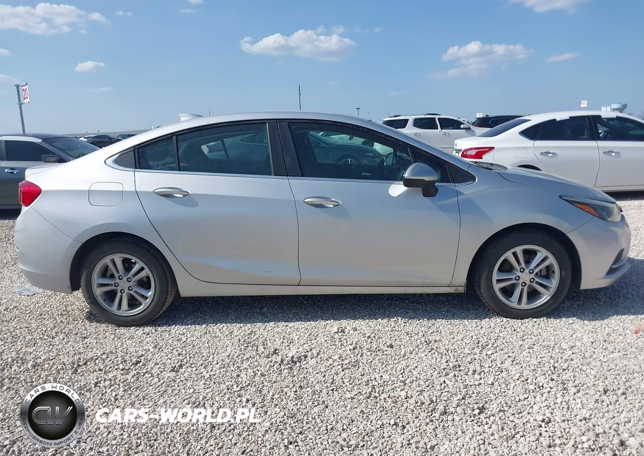 2018 Chevrolet Cruze Lt Auto VIN:1G1BE5SM6J7175989 - 13