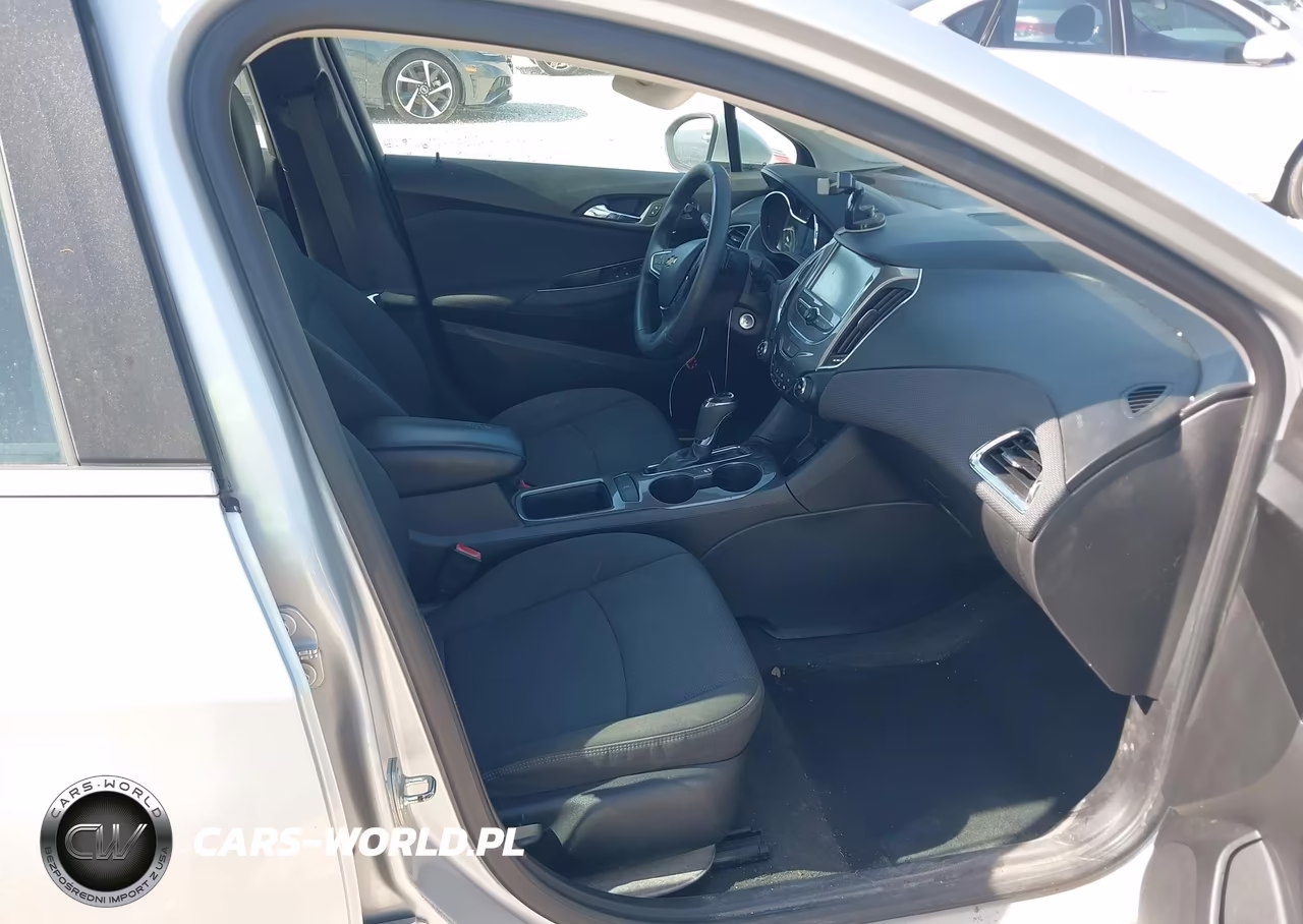 2018 Chevrolet Cruze Lt Auto VIN:1G1BE5SM6J7175989 - 5