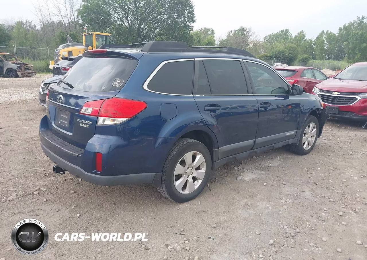 2011 Subaru Outback 2.5I Premium VIN:4S4BRBCC5B3326857 - 4