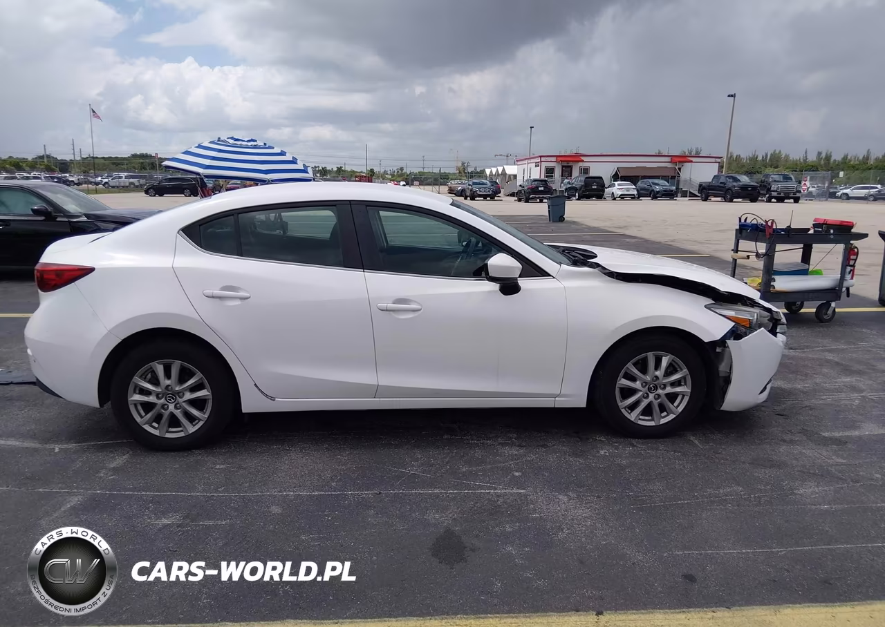 2017 Mazda Mazda3 Sport VIN:3MZBN1U78HM108413 - 13