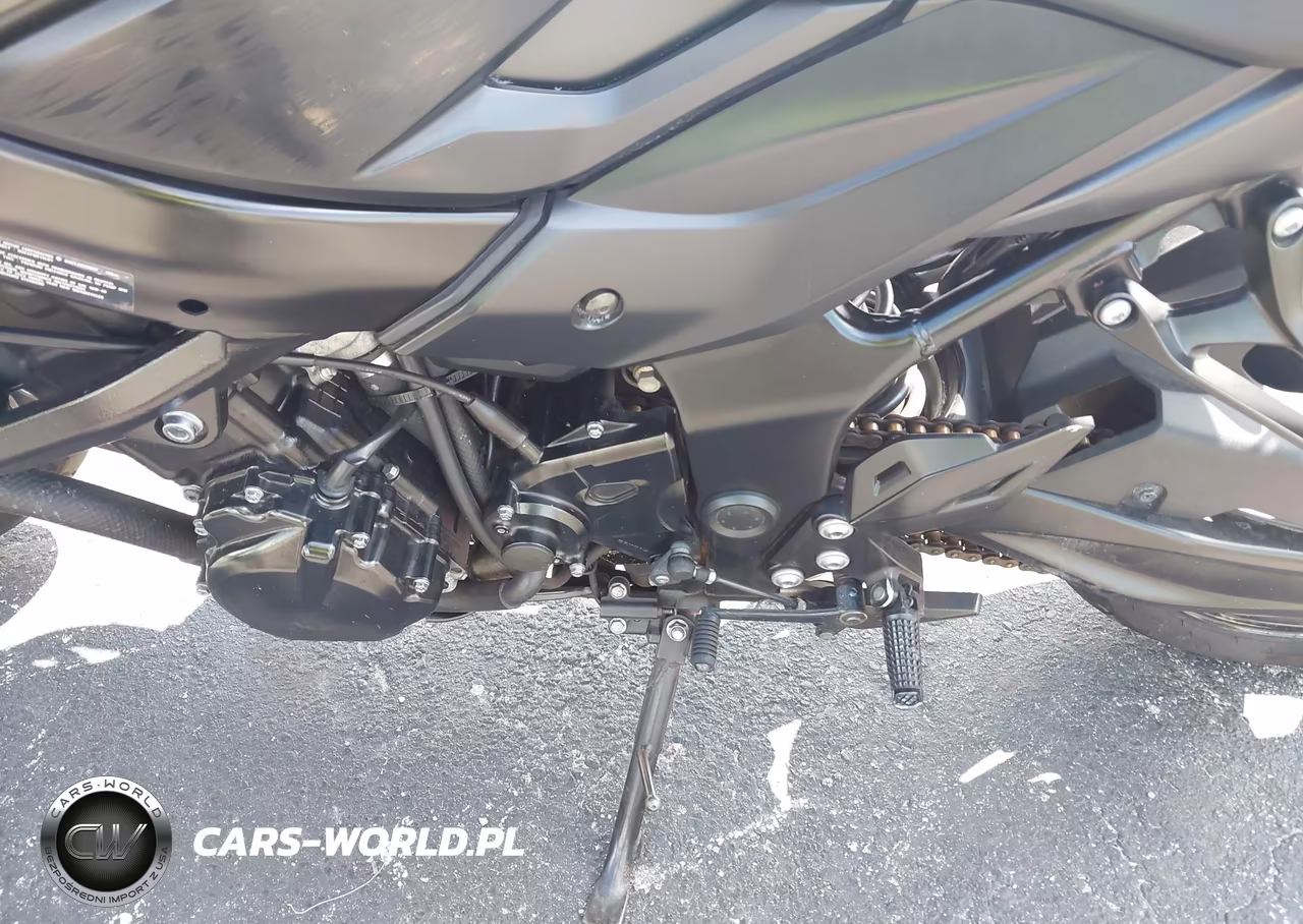 2022 Suzuki Gsx-S750 M-Z VIN:JS1C533BXN7102122 - 9