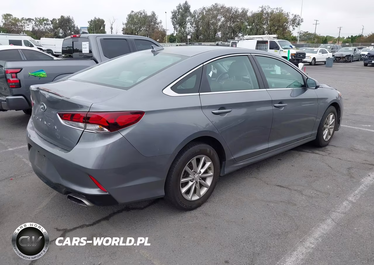 2018 Hyundai Sonata Se VIN:5NPE24AF4JH677034 - 4