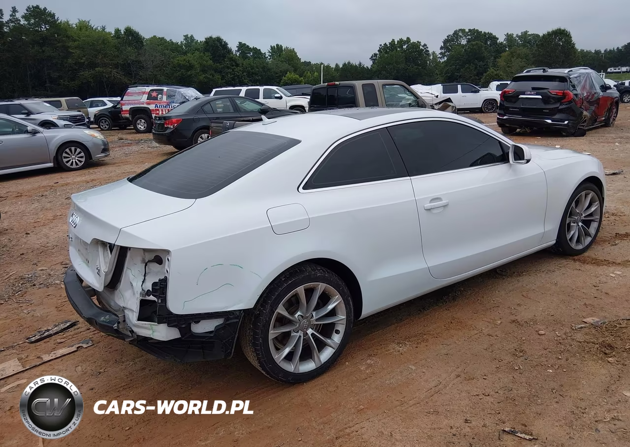 2013 Audi A5 2.0T Premium VIN:WAUCFAFR5DA070176 - 4