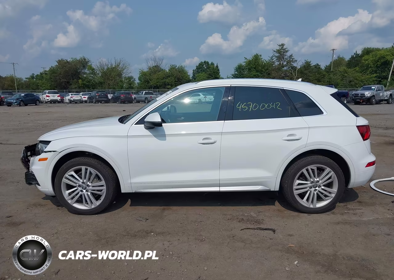 2019 Audi Q5 45 Premium VIN:WA1BNAFYXK2136165 - 14