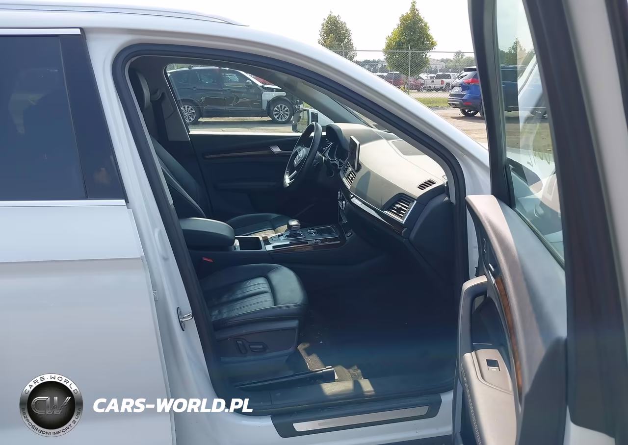 2019 Audi Q5 45 Premium VIN:WA1BNAFYXK2136165 - 5