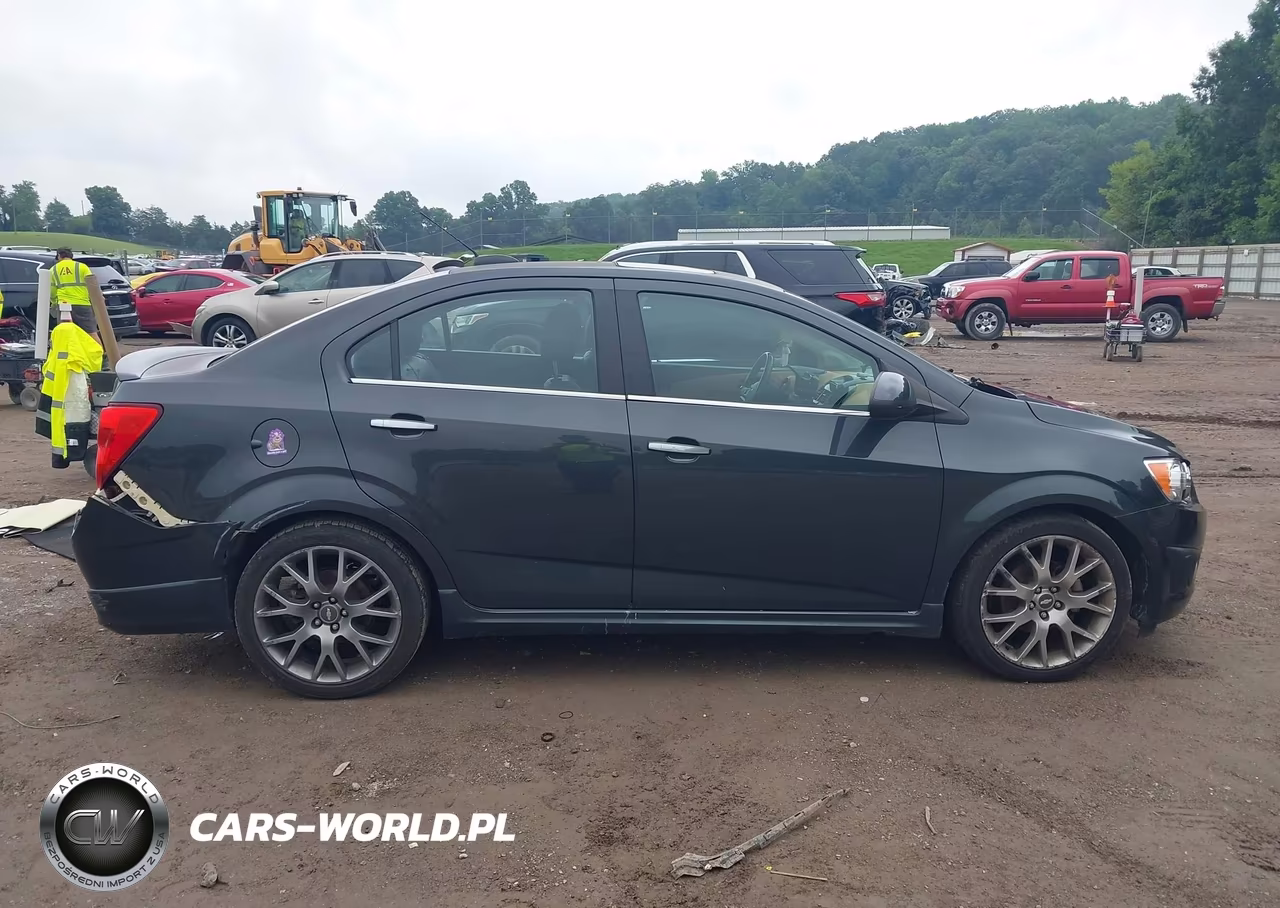 2015 Chevrolet Sonic Ltz Auto VIN:1G1JE5SB5F4213375 - 13