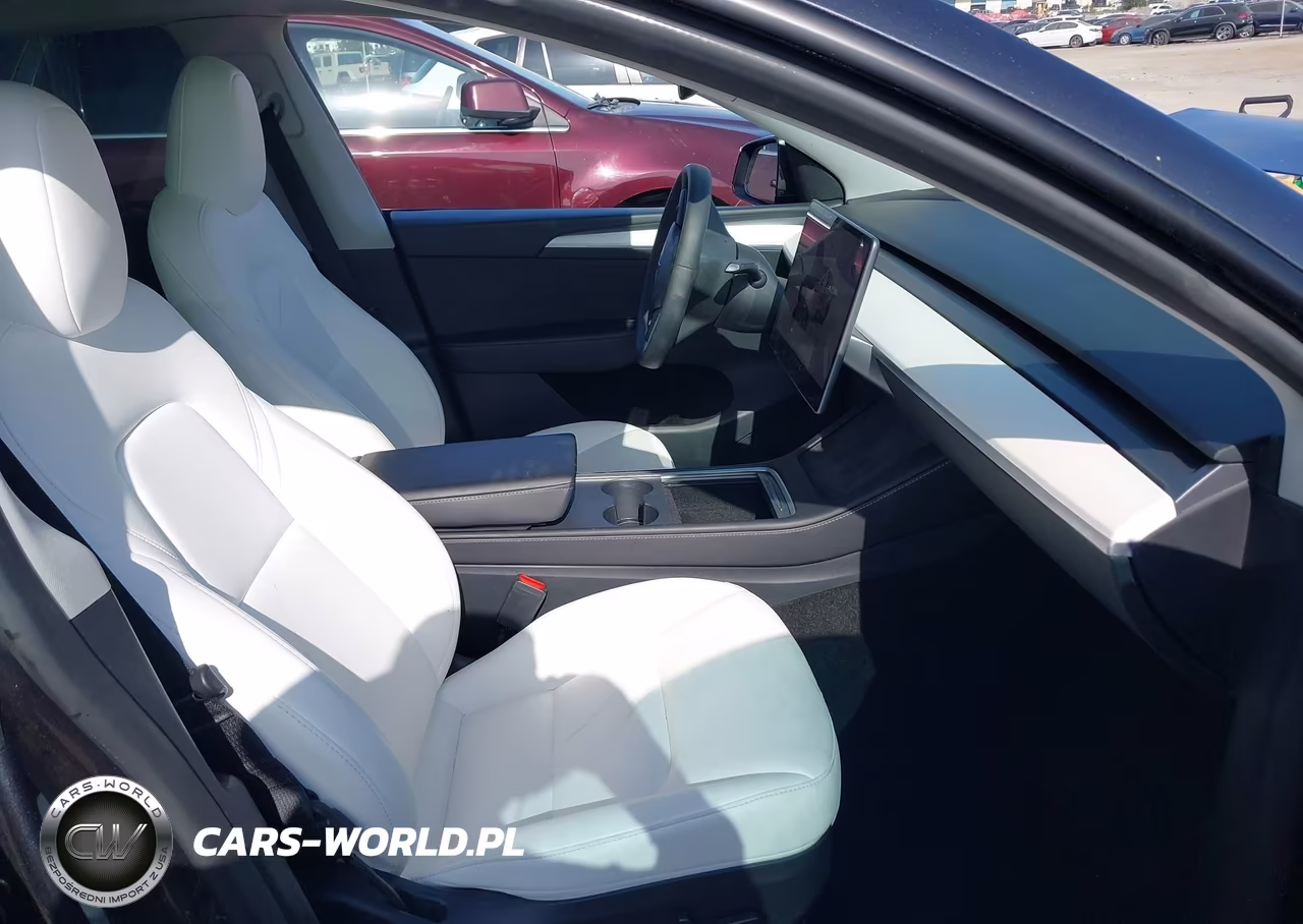 2024 Tesla Model Y Long Range Dual Motor All-Wheel Drive VIN:7SAYGDEE2RF117137 - 5