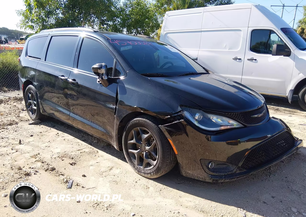 2018 Chrysler Pacifica Touring L – zdjęcie 1 z 19