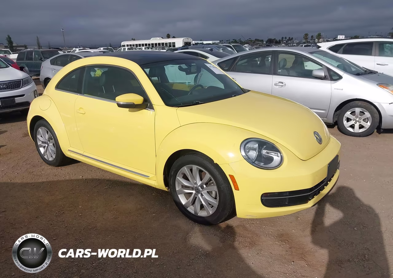 2013 Volkswagen Beetle 2.0L Tdi – zdjęcie 1 z 11