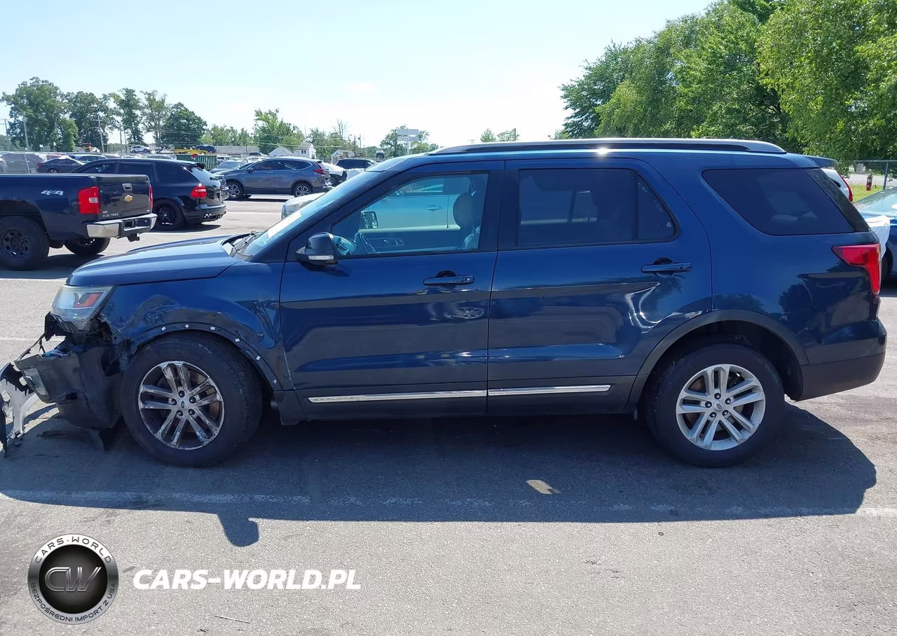 2017 Ford Explorer Xlt VIN:1FM5K7D88HGC56202 - 14