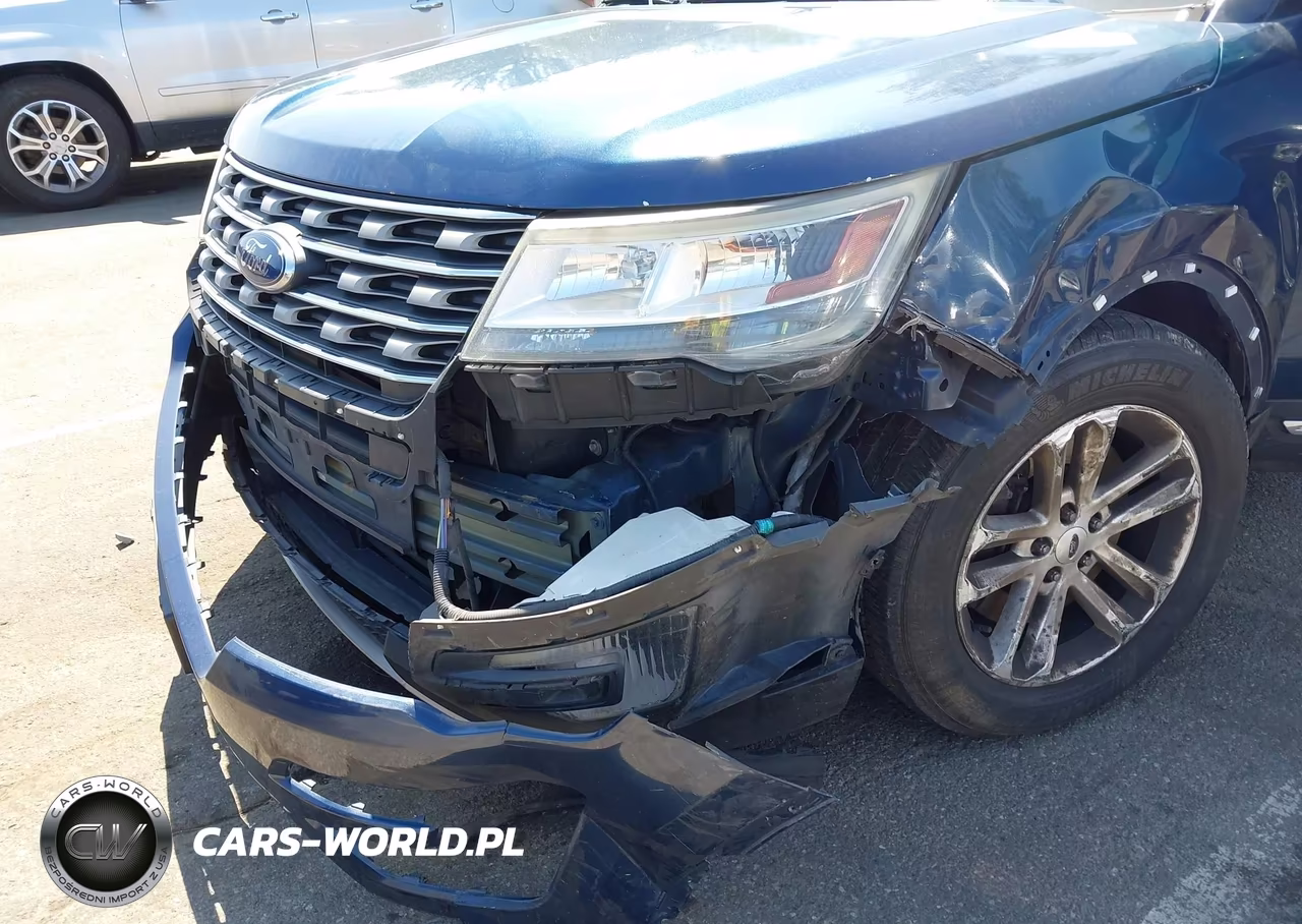 2017 Ford Explorer Xlt VIN:1FM5K7D88HGC56202 - 6