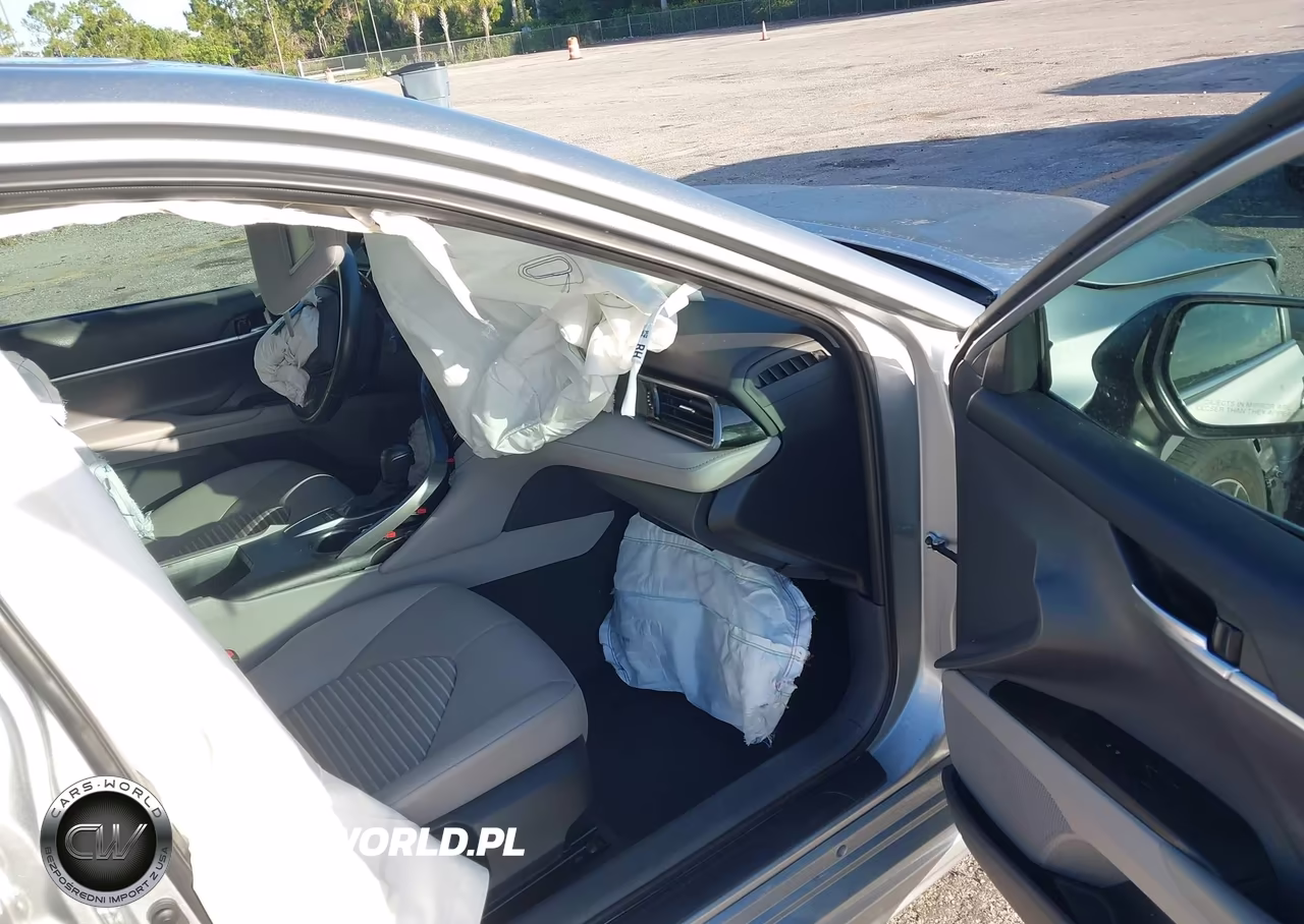 2023 Toyota Camry Se VIN:4T1T11AK4PU747728 - 5