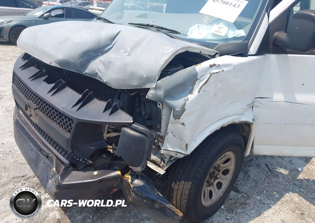 2009 Chevrolet Express Work Van VIN:1GCFG15X091134953 - 18